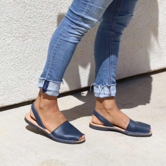 Spanish Sandals Navy 41/10 M - Picture 1 of 9